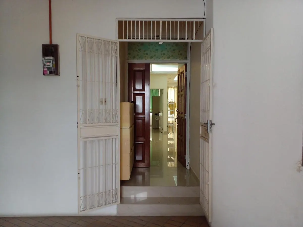 Privacy Room & Bath Georgetown George Town